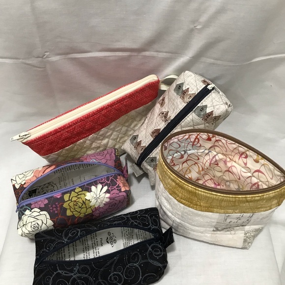 Makeup travel bag - Picture 3 of 3